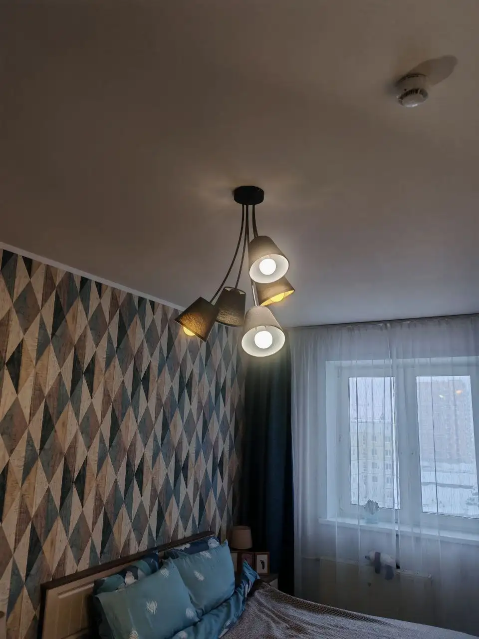 Люстра на 5 ламп с цоколем Е27 - Освещение (Для дома и дачи) в Кондратово