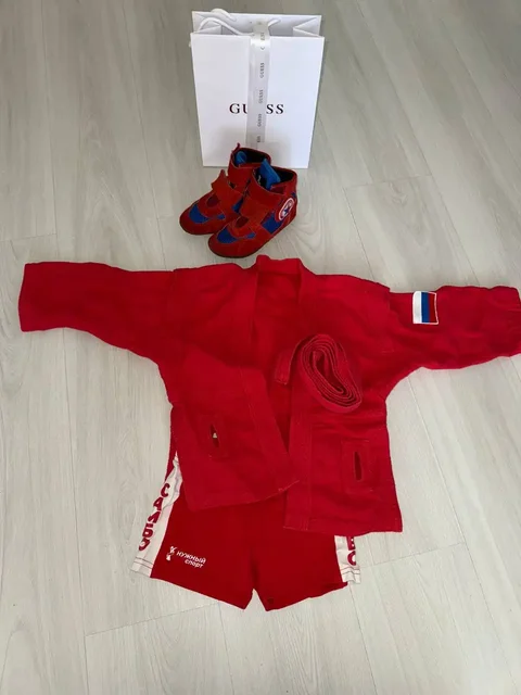 Самбовка на мальчика 5-6 лет с обувью 29 размера - Специализированная одежда для беременных в Кондратово