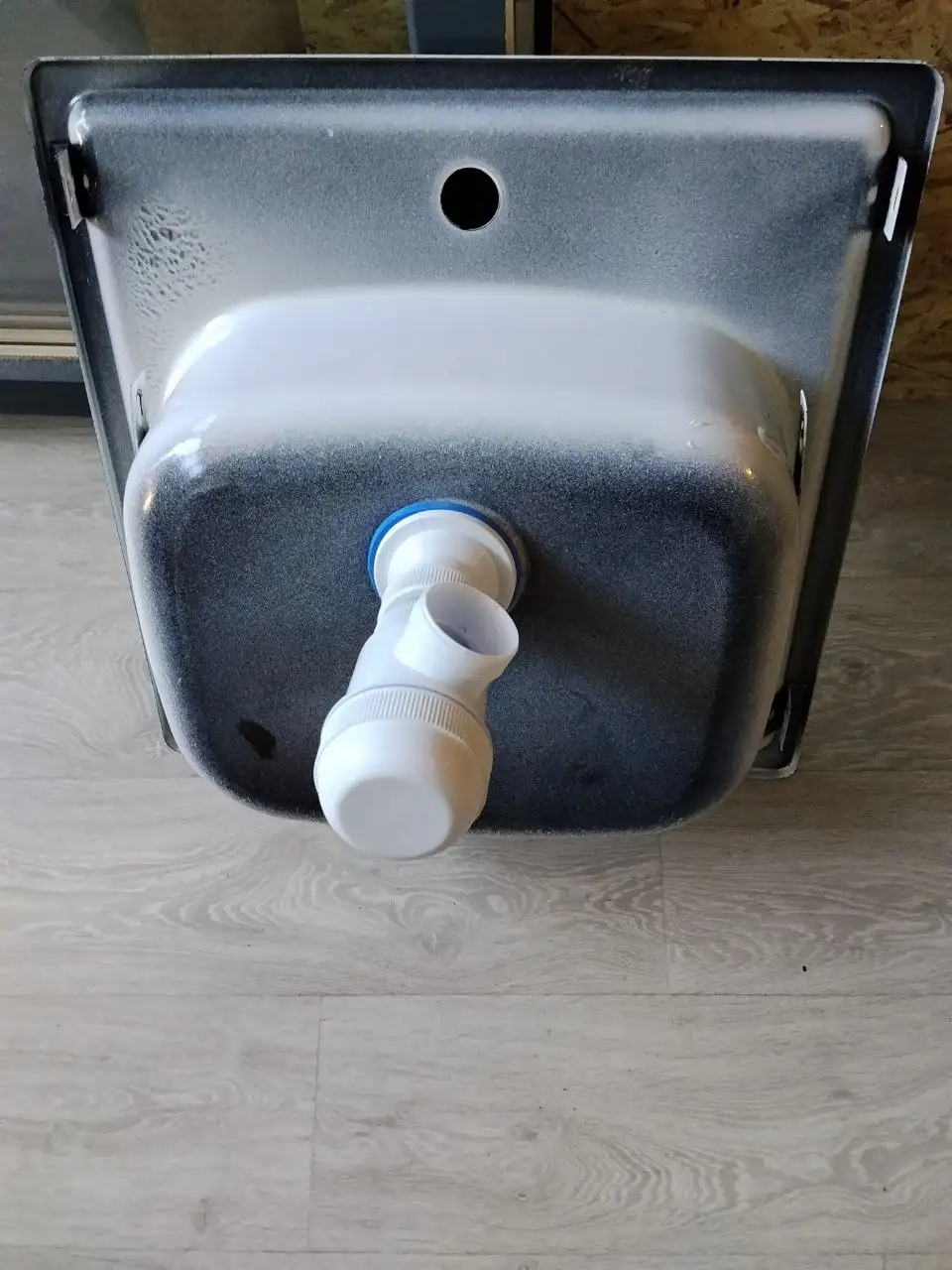 Продам раковину и смеситель новые - Сантехника (Для дома и дачи) в Кондратово