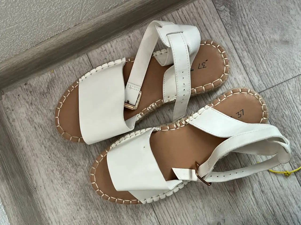 Босоножки - Обувь (Одежда) в Кондратово