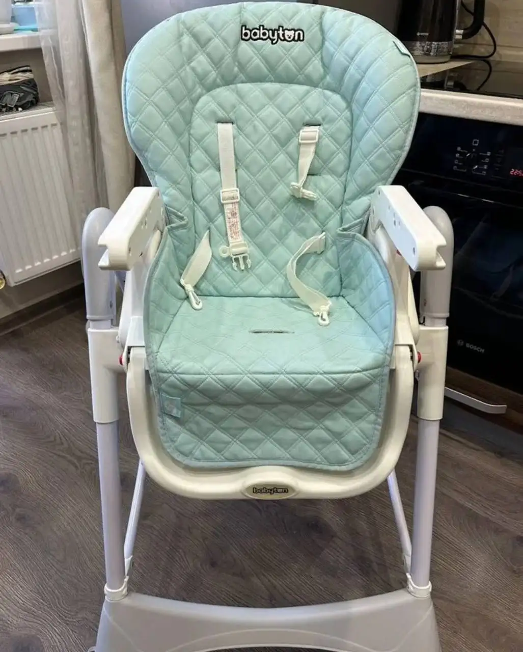 Продам детский стул Babyton с регулировкой - Товары для детей в Кондратово