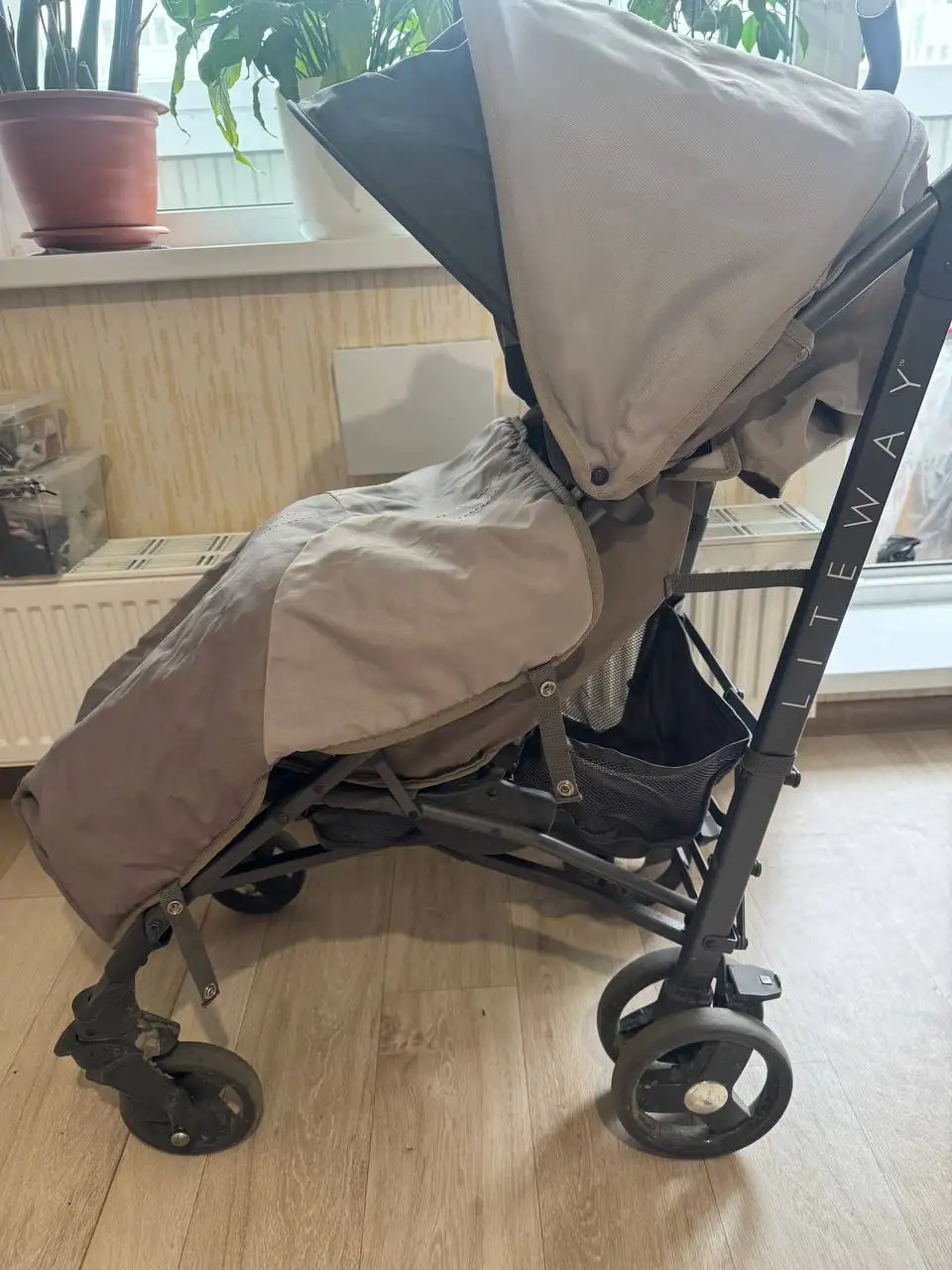 Коляска-трость Chicco в отличном состоянии - Коляски (Товары для детей) в Кондратово