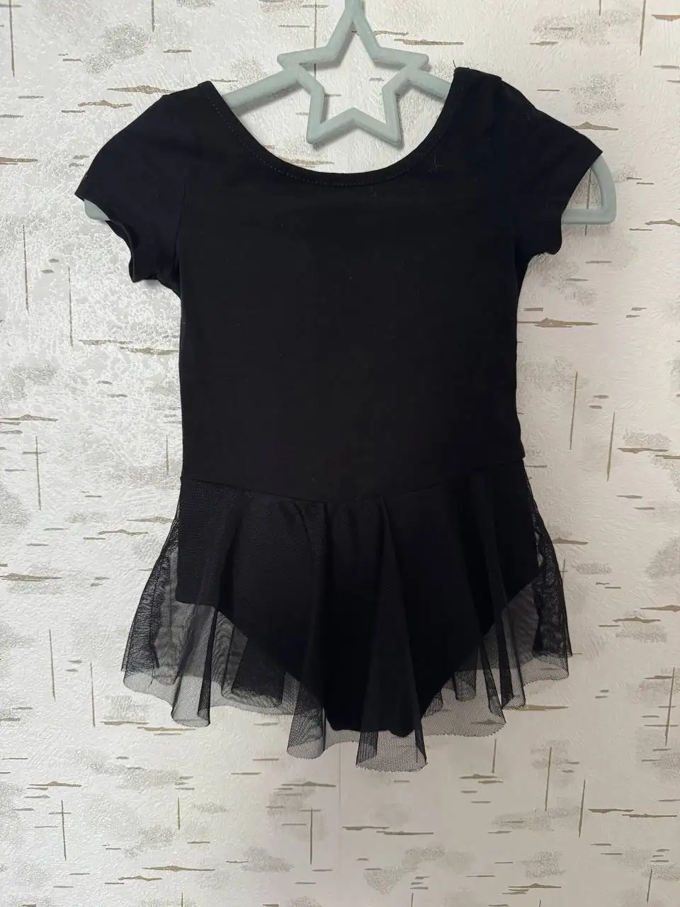 Шапочки и гимнастический купальник - Спортивная одежда (Одежда) в Кондратово