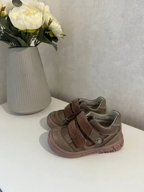 Продажа обуви: полуботинки, кеды, сандалии - частное объявление в Неизвестно