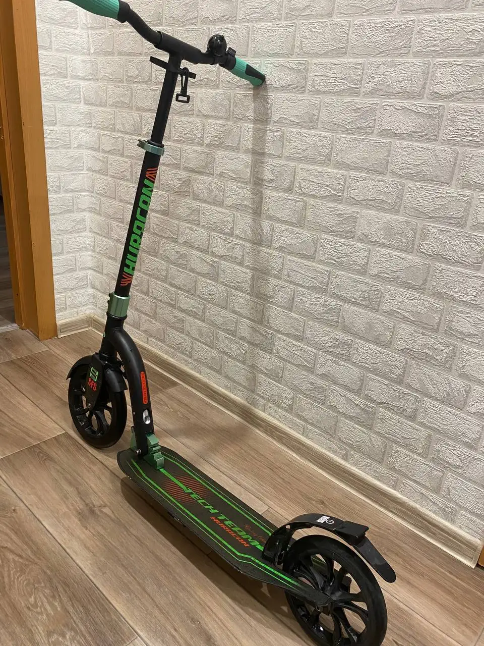 Продам самокат почти не ездили - Спорт и отдых (Хобби и отдых) в Кондратово