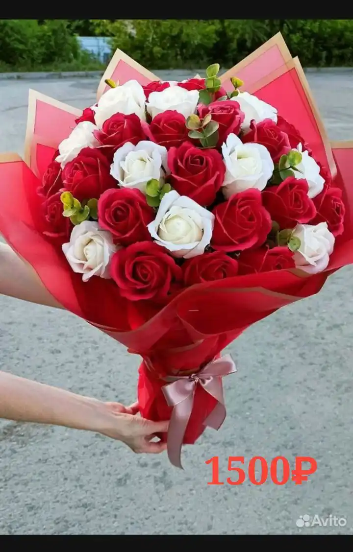 Распродажа букетов из мыльных роз