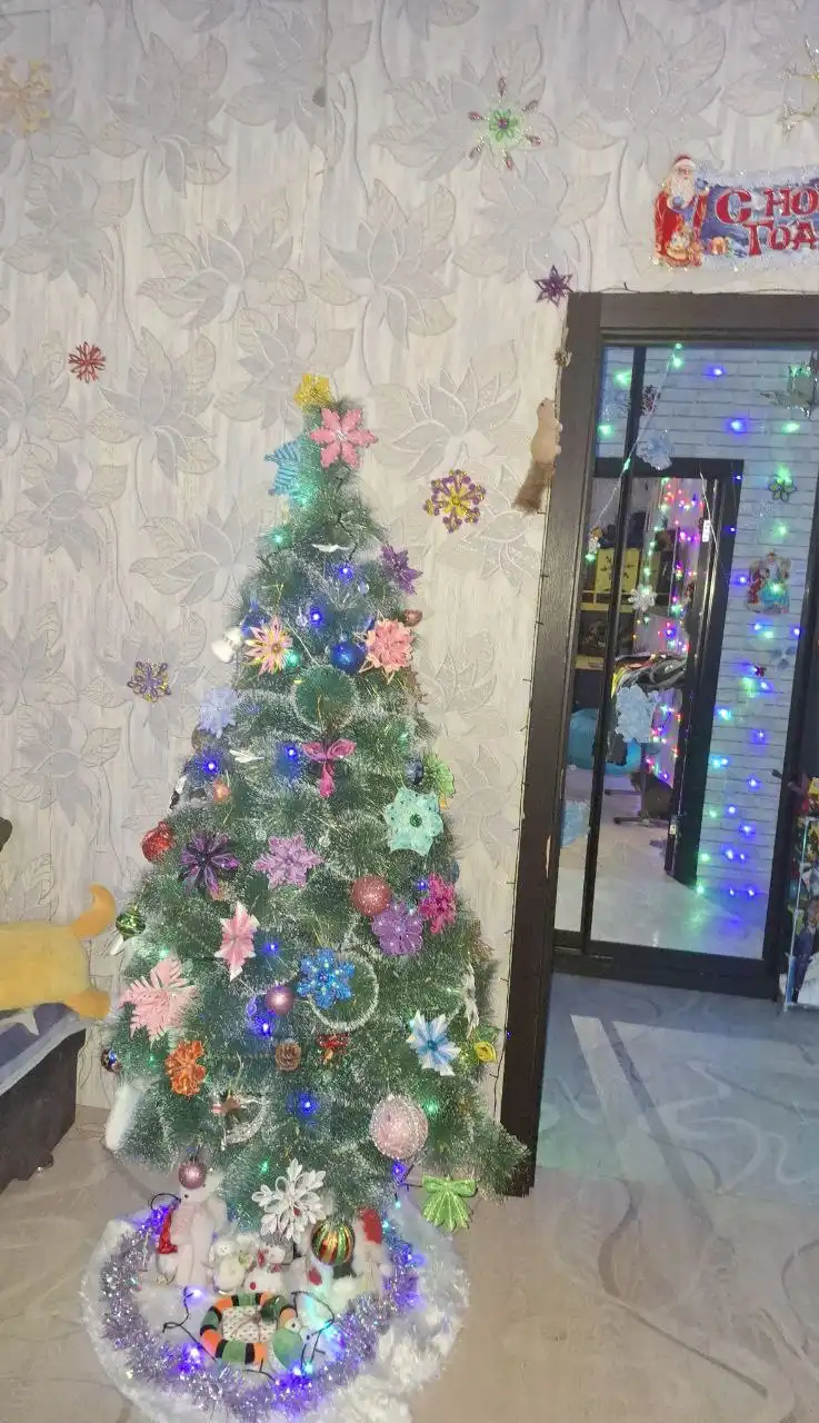 Продаётся ёлка