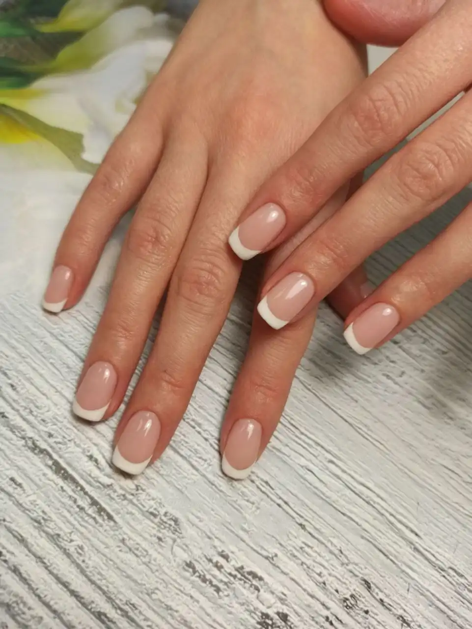 Услуги маникюра и педикюра в Саратове - Красота и здоровье (Услуги) в Саратов