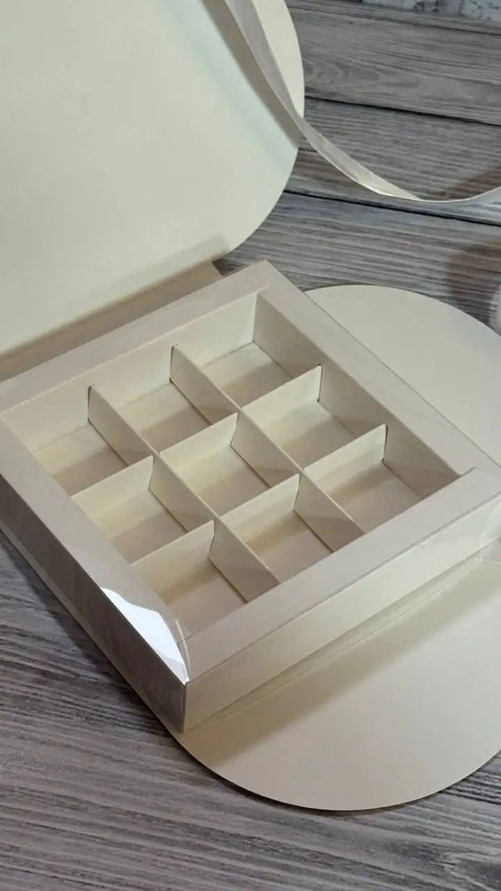 Коробка-книжка Сердце для 9 конфет - Барахолка в Саратов