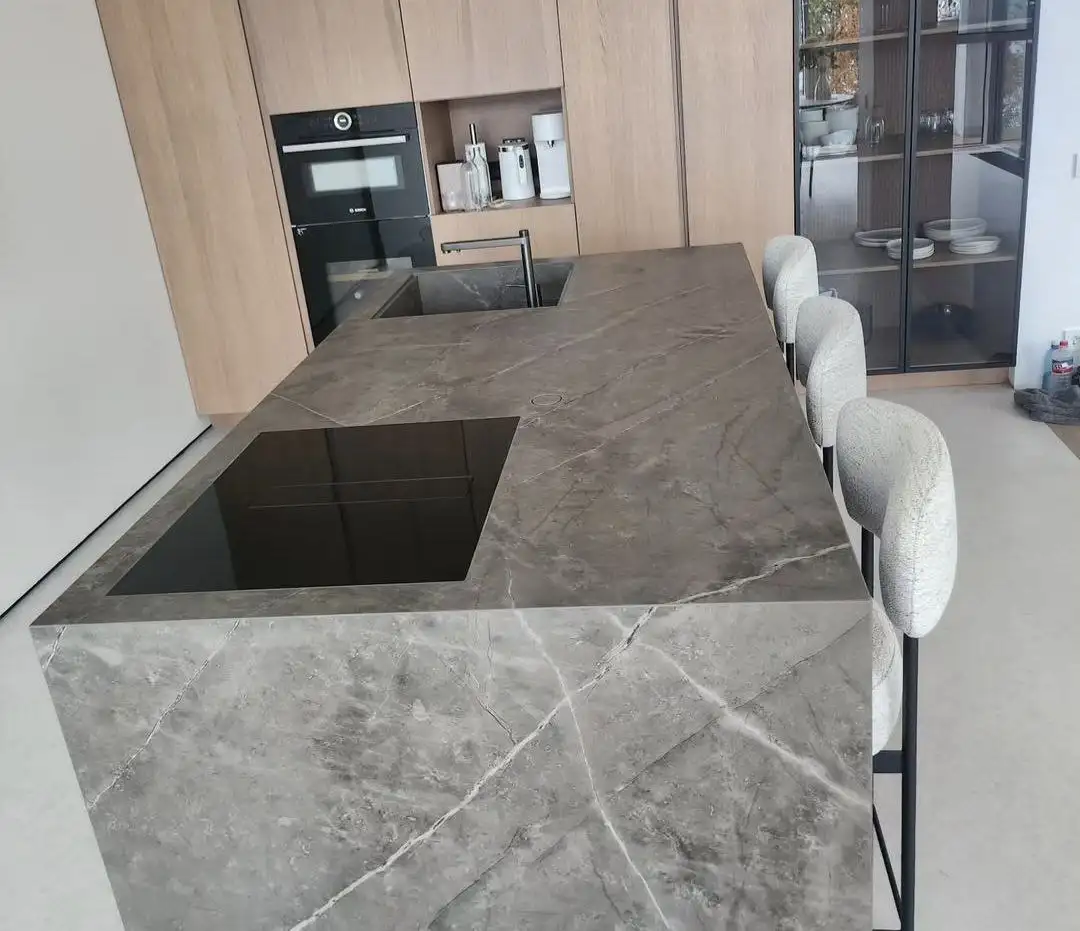 Дизайн кухни-гостиной с островом и ТВ-зоной - Дизайн интерьера (Услуги) в Саратов