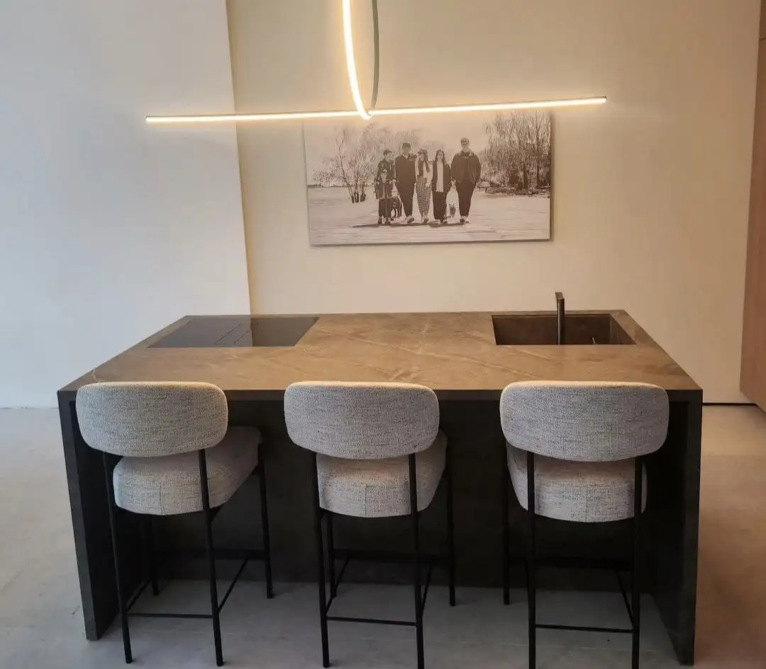 Дизайн кухни-гостиной с островом и ТВ-зоной - Дизайн интерьера (Услуги) в Саратов