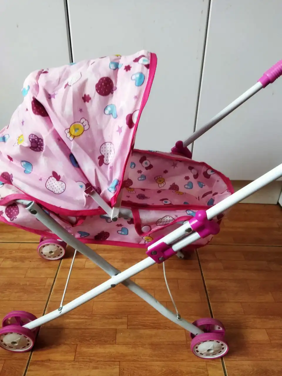 Коляска для кукол