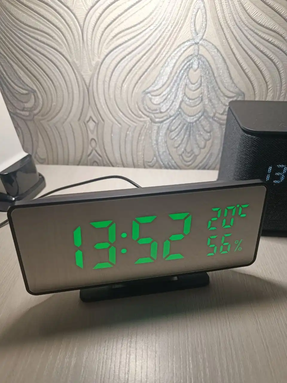 Качели, ходунки, часы, матрас с наматрасниками - Барахолка в Энгельс