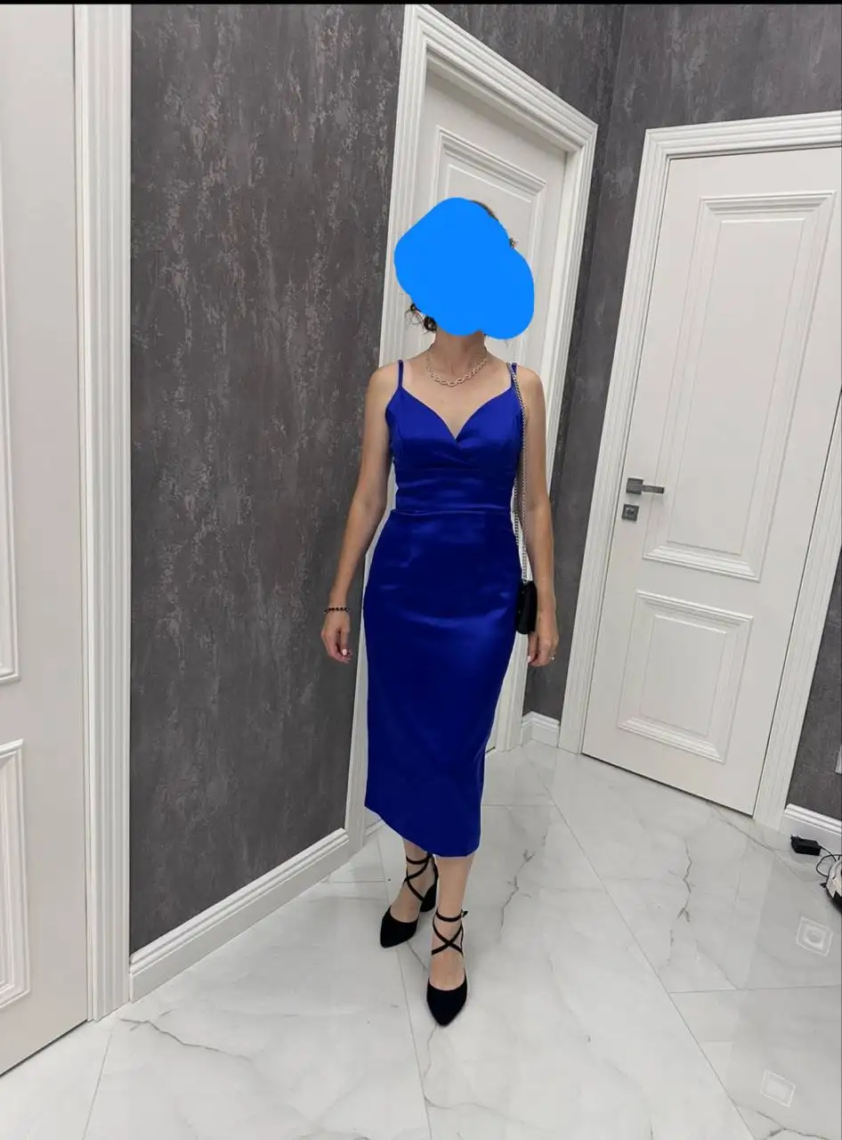 Продам красивое платье размер 42 - Платья (Одежда) в Энгельс