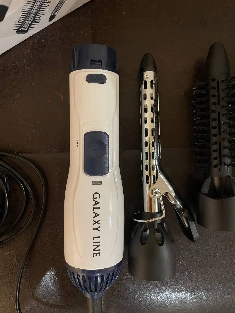 Продажа фена с тремя насадками - Барахолка в Энгельс