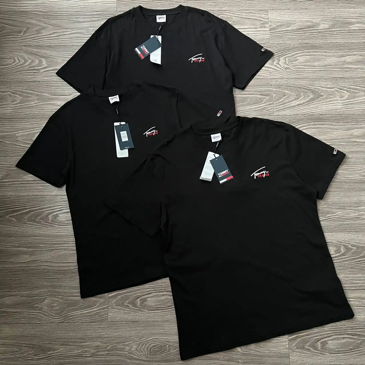 Одежда брендов Tommy Jeans, Levi’s, Carhartt, Lacoste