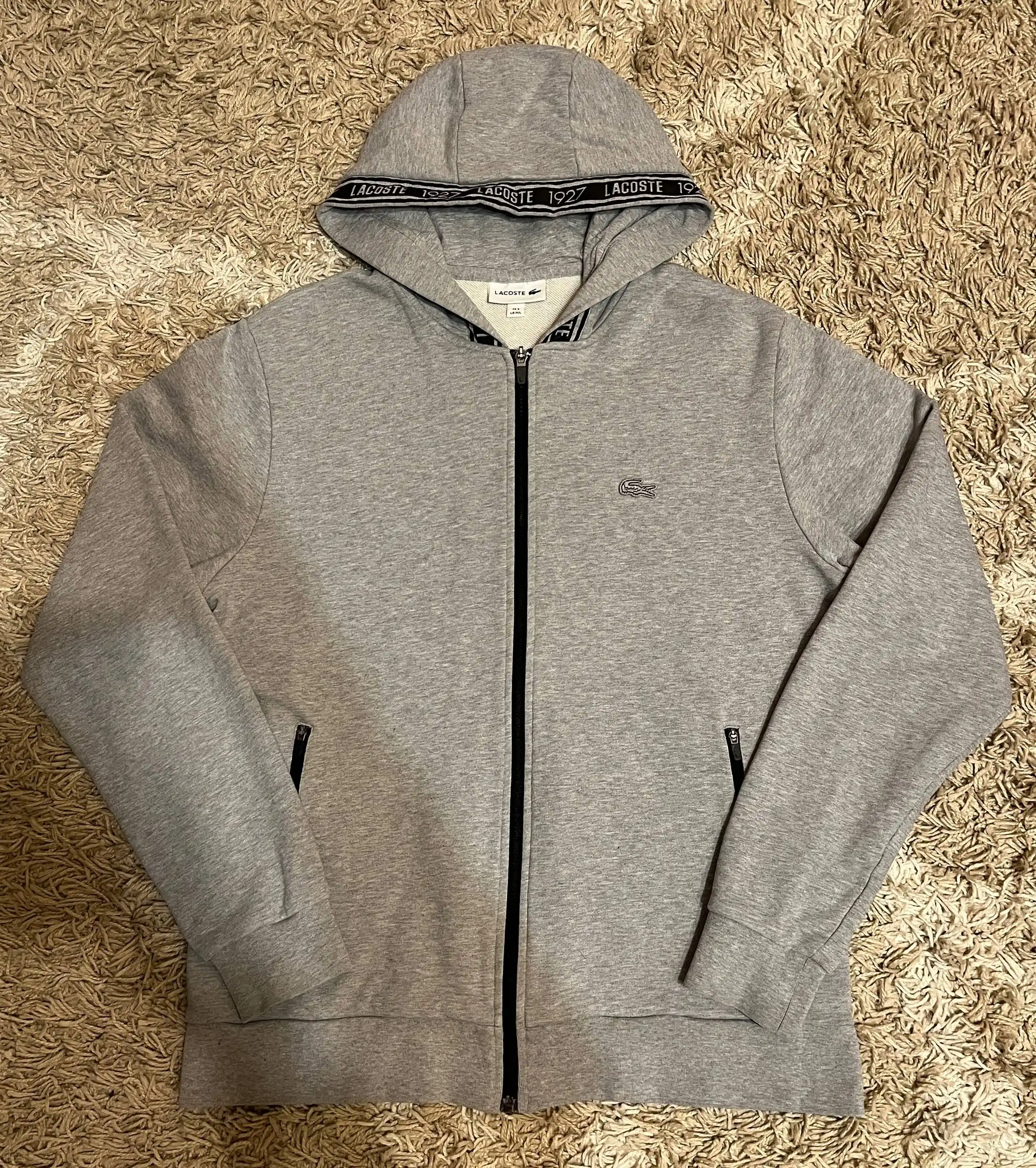 Куртка-толстовка Lacoste Zip-Hoodie в идеальном состоянии