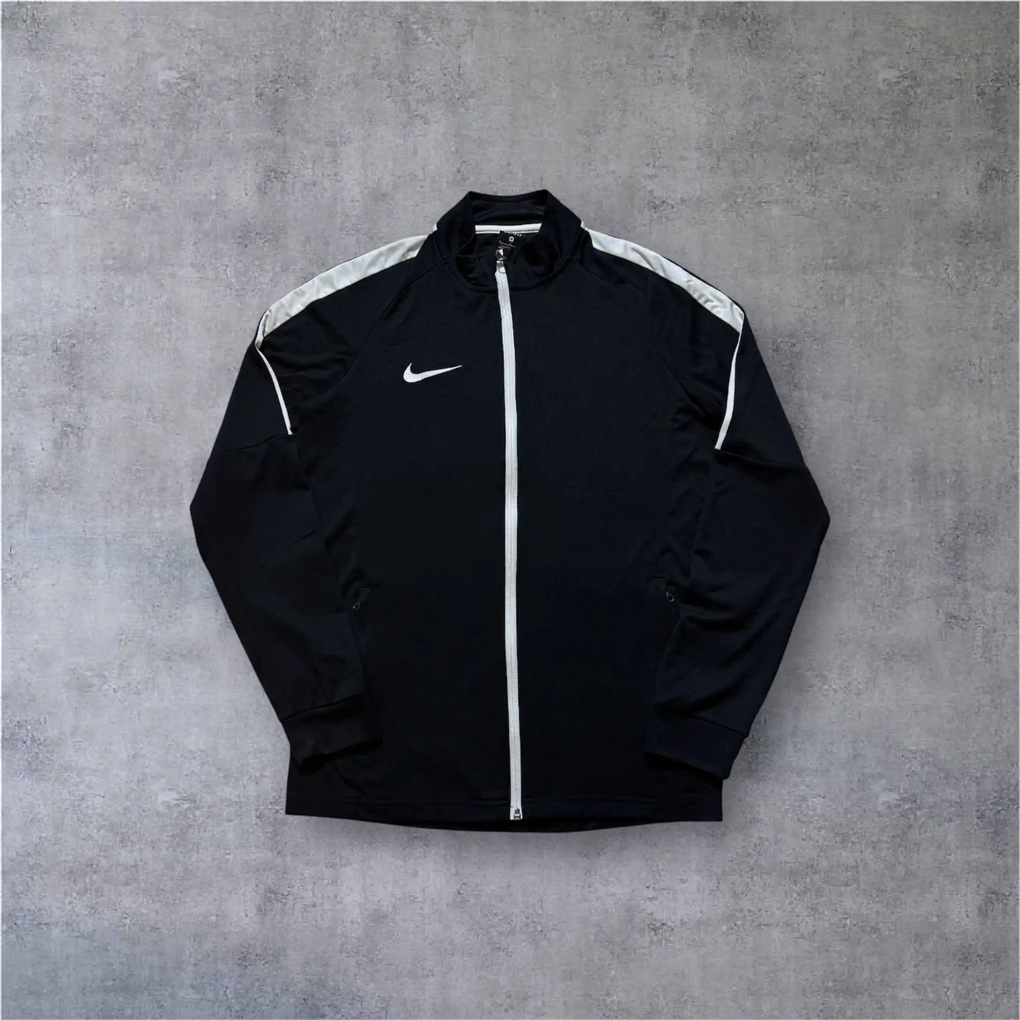 Продажа спортивных курток Adidas, Nike, Reebok, Kappa в Санкт-Петербурге