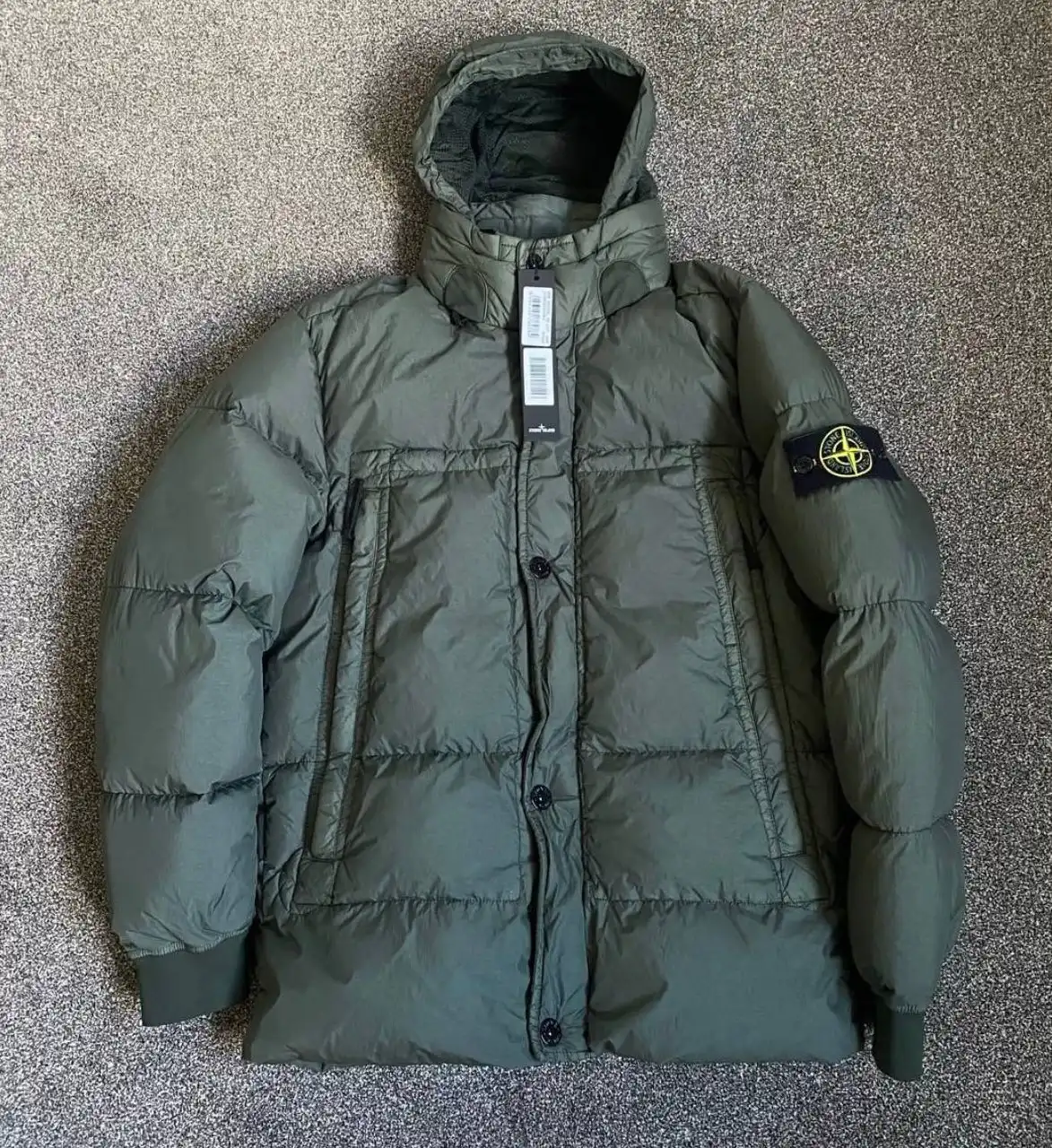 Stone Island Jacket размер L-XL, новое состояние, оригинал