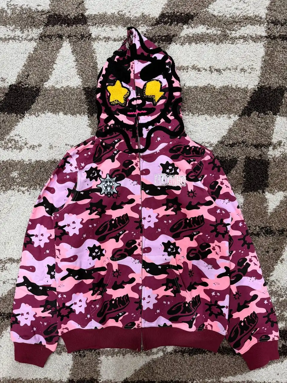 Продажа редких коллекционных худи и ветровки Bape, Glo Gang, Vlone - Верхняя одежда (Одежда) в Астрахань