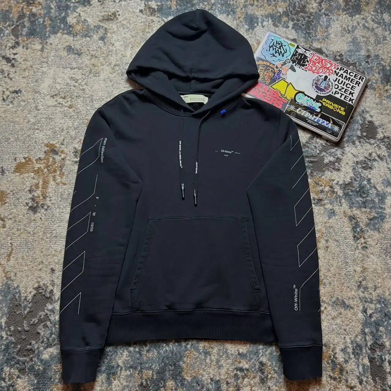 Худи Off White размер M - Верхняя одежда (Одежда) в Москва