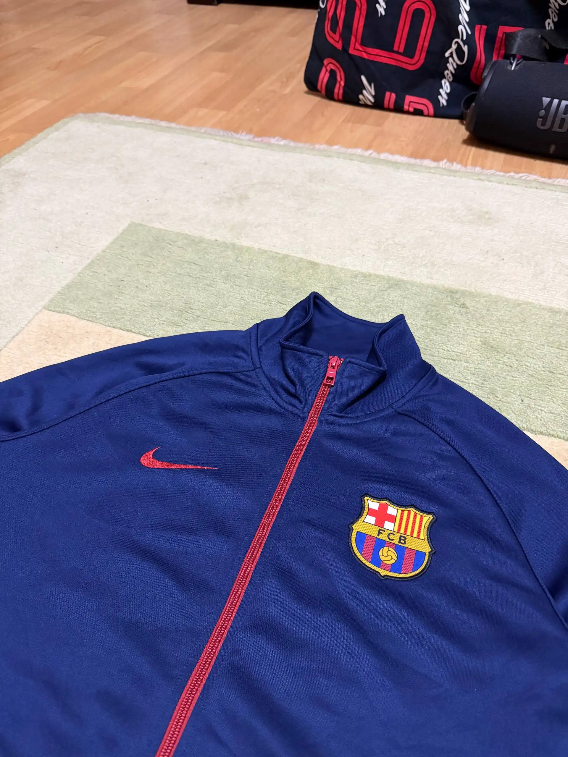 Олимпийка Nike Barcelona - Спортивная одежда (Одежда) в Астрахань