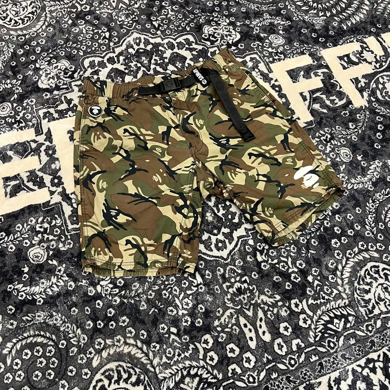 Шорты AAPE размер M в хорошем состоянии - Шорты (Одежда) в Астрахань