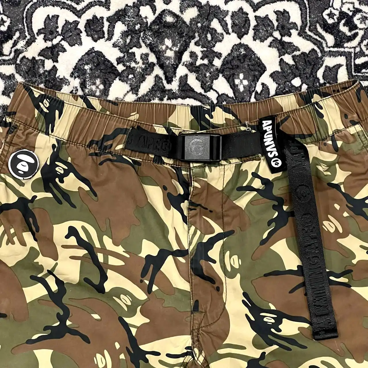 Шорты AAPE размер M в хорошем состоянии - Шорты (Одежда) в Астрахань