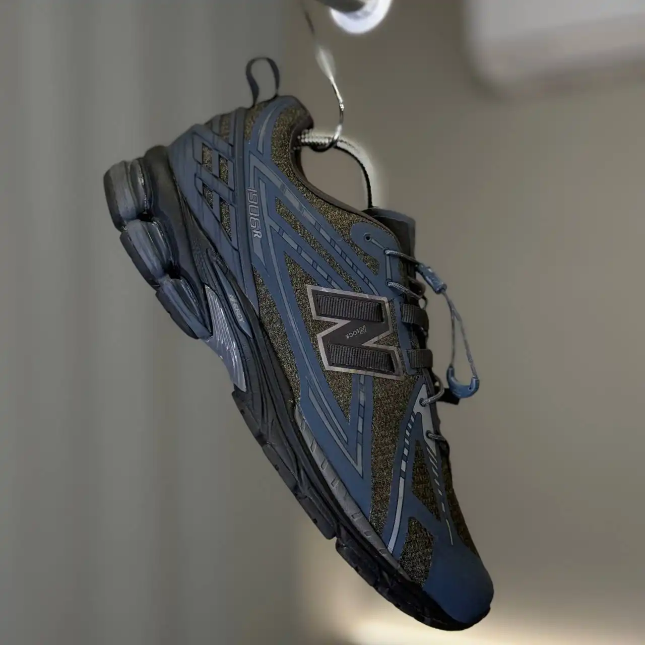 Оригинальные кроссовки New Balance 1906R Black Cement Graphite - Обувь (Одежда) в Астрахань