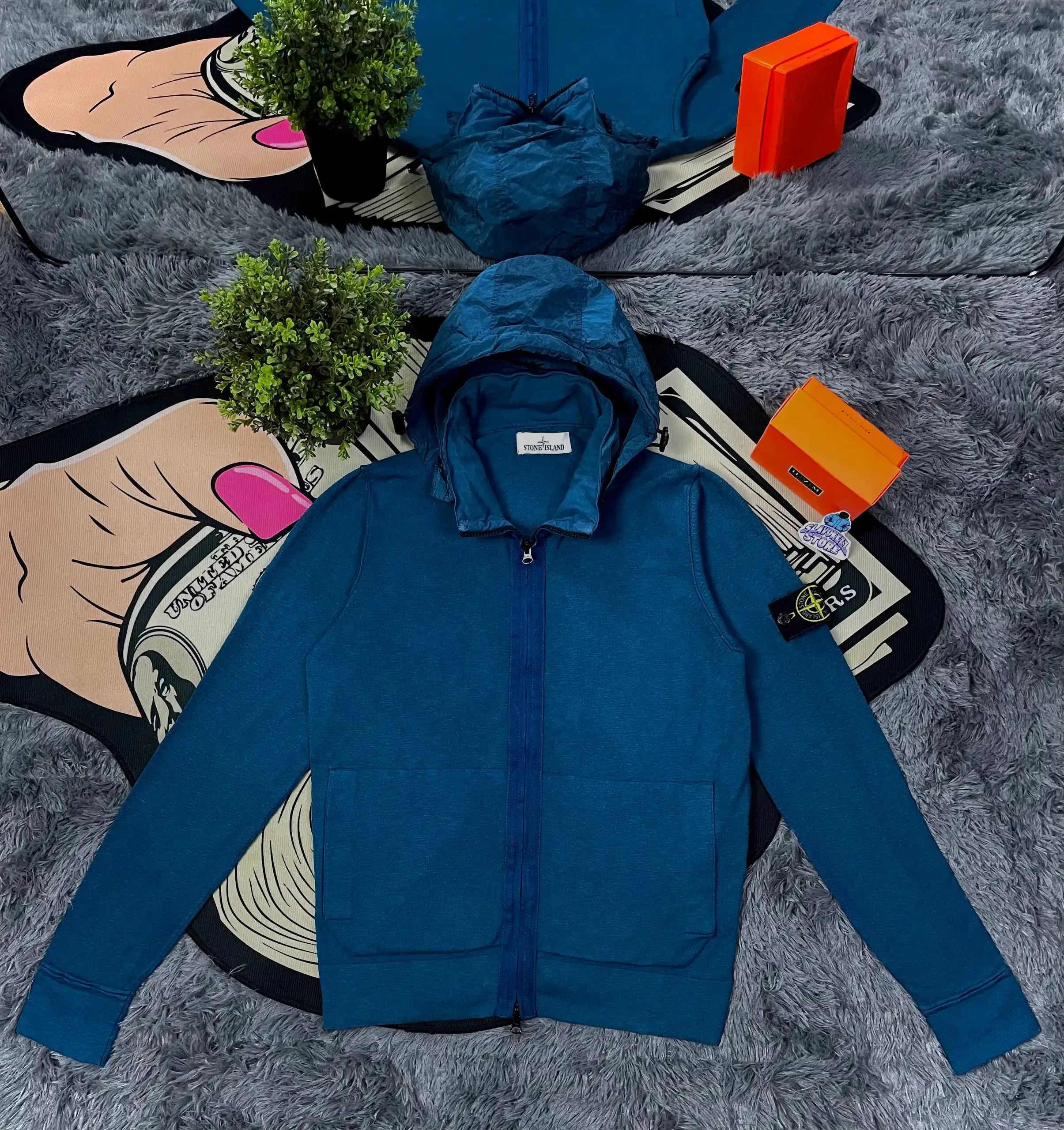 Зип-худи Stone Island размер M - Верхняя одежда (Одежда) в Астрахань