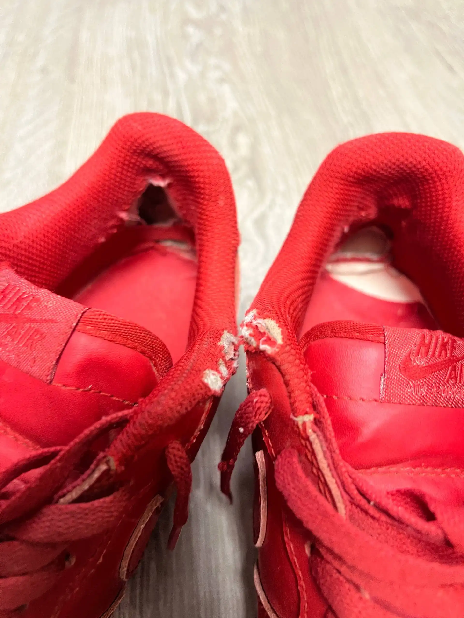 Nike Air Force 1 Triple Red - Обувь (Одежда) в Астрахань