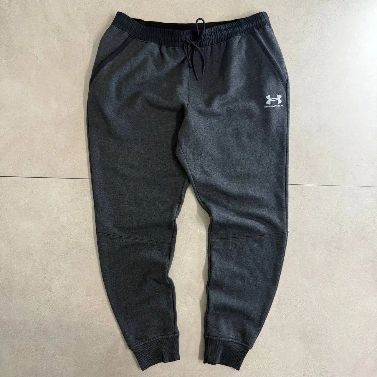 Мужские штаны Under Armour, размер XL - Штаны/Брюки (Одежда) в Астрахань