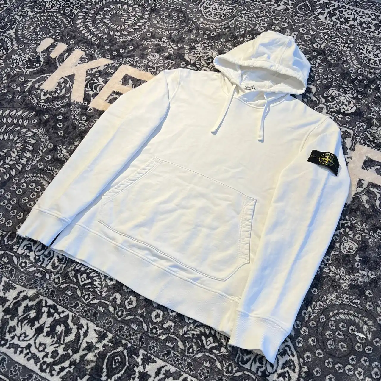 Худи Stone Island размер L в хорошем состоянии - Верхняя одежда (Одежда) в Астрахань