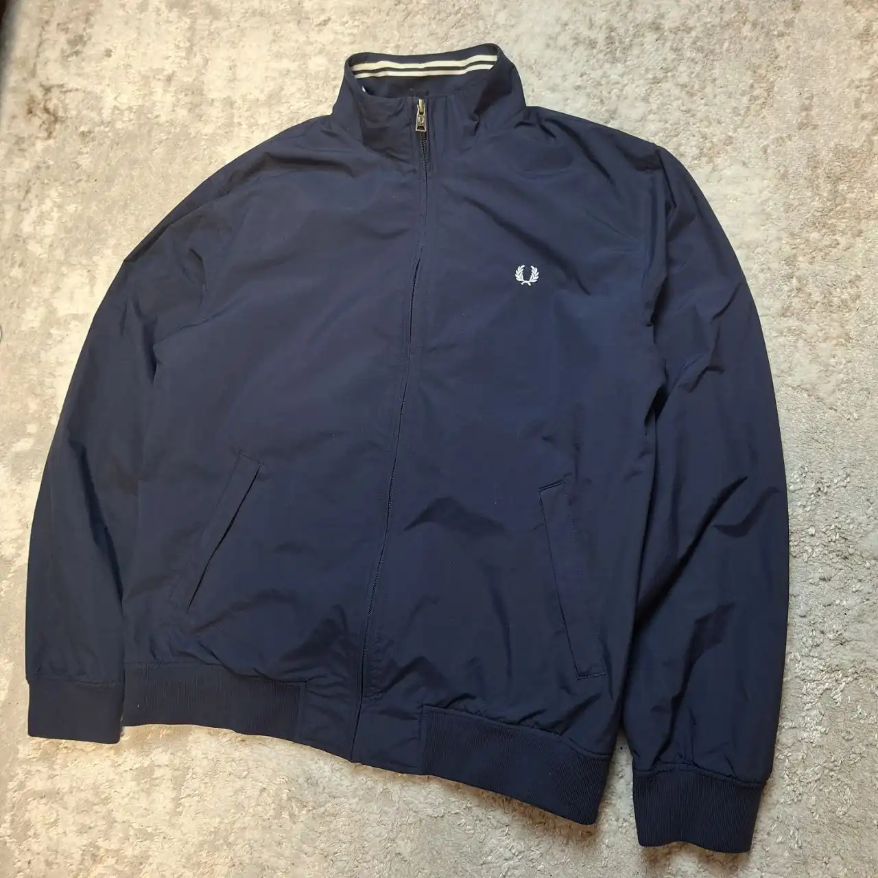 Куртка Fred Perry - Куртки (Одежда) в Астрахань