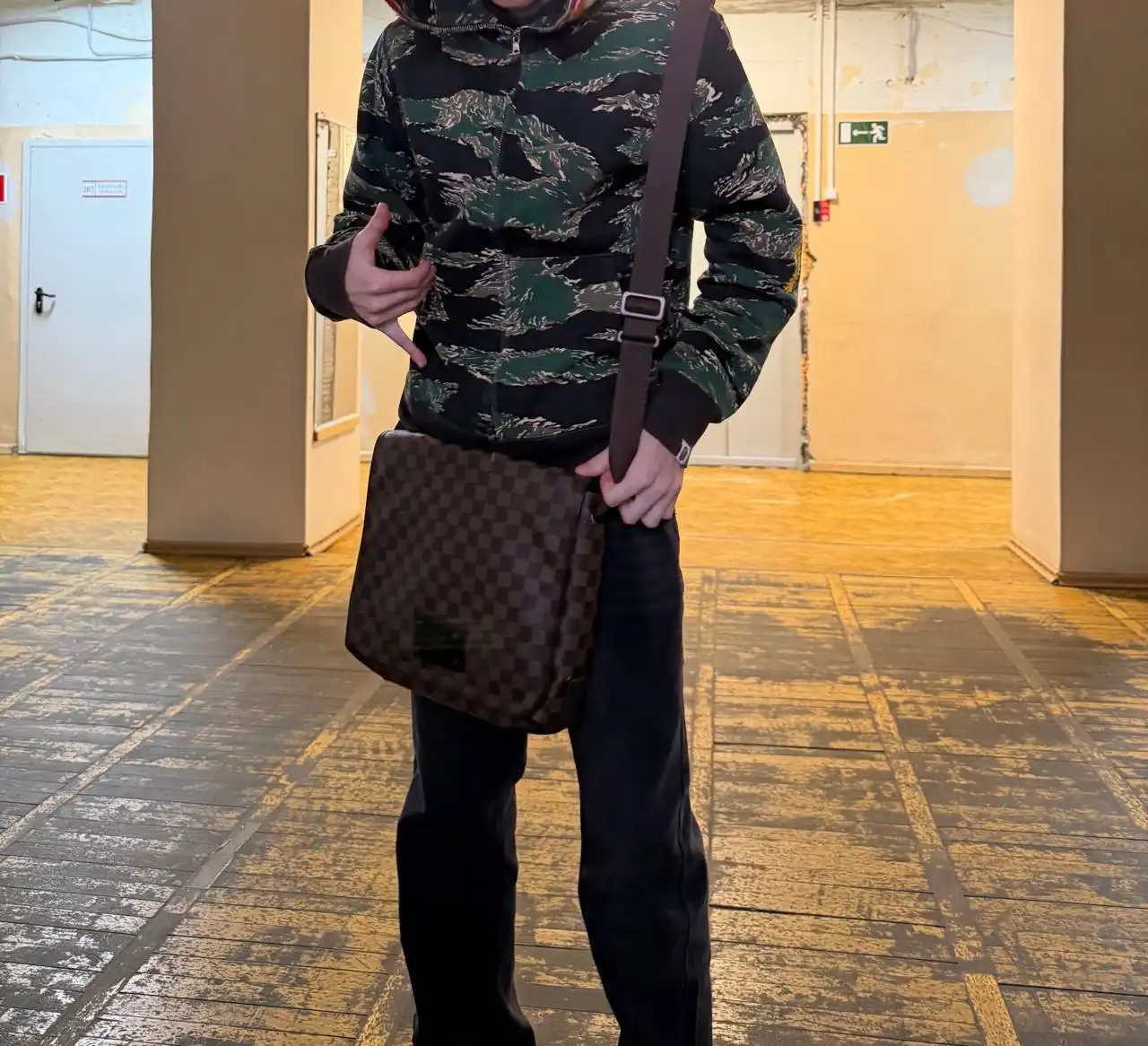 Сумка LV большая оригинал - Сумки (Одежда) в Астрахань