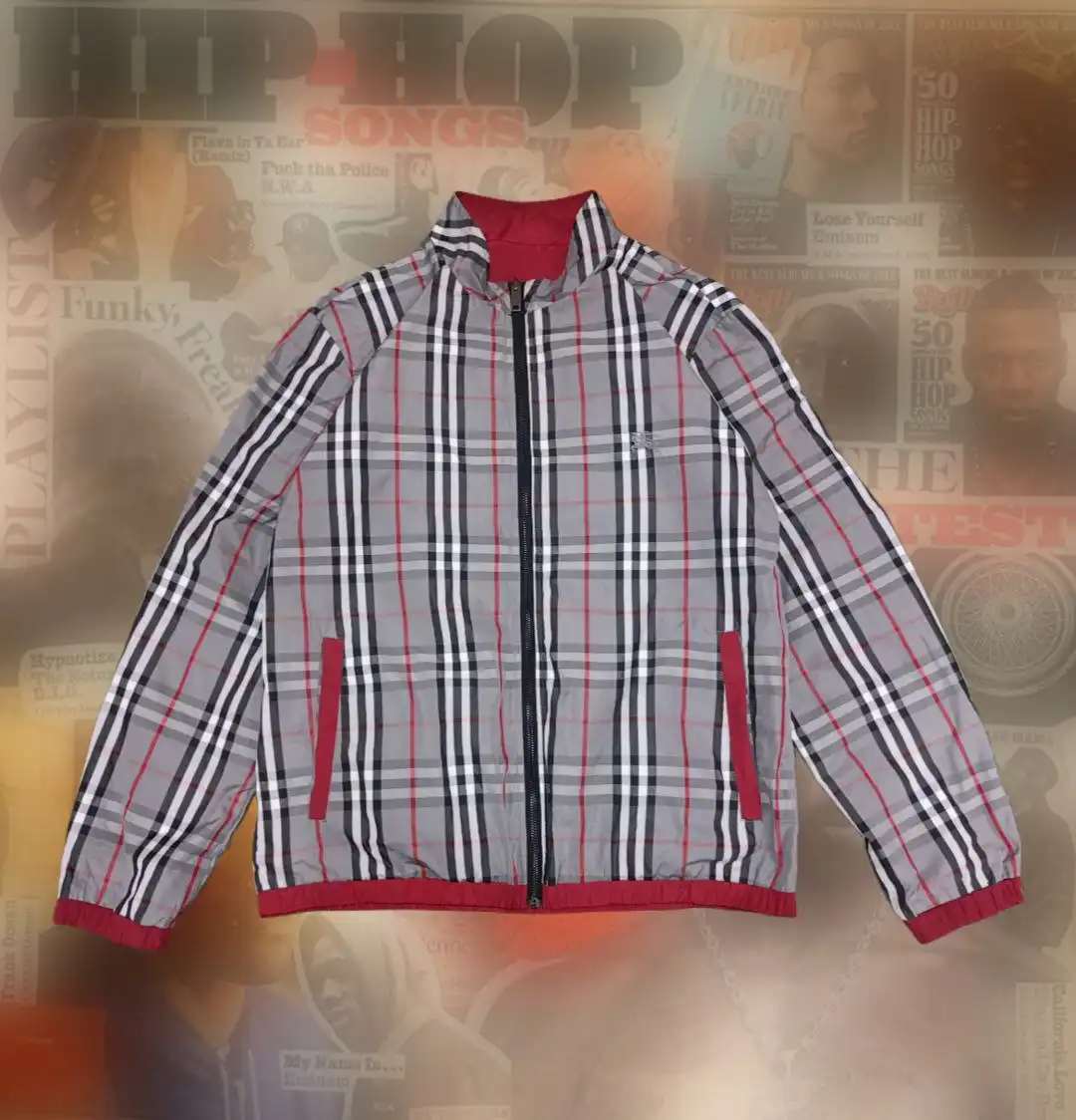 Продажа винтажной одежды: бомбер, свитера, свитшот, олимпийка, обувь - Верхняя одежда (Одежда) в Астрахань