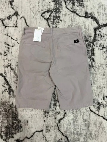 Шорты Guess размер M новое с бирками - частное объявление в Астрахань