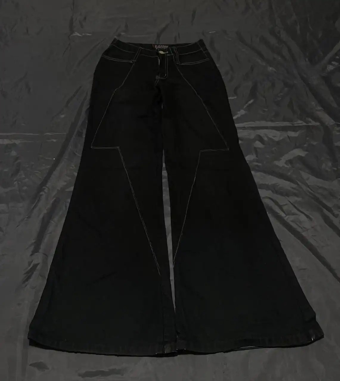 Скидки на джинсы - Джинсы (Одежда) в Астрахань