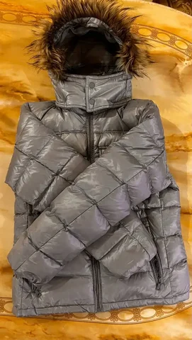 Пуховик Uniqlo размер S - Брюки в Москва