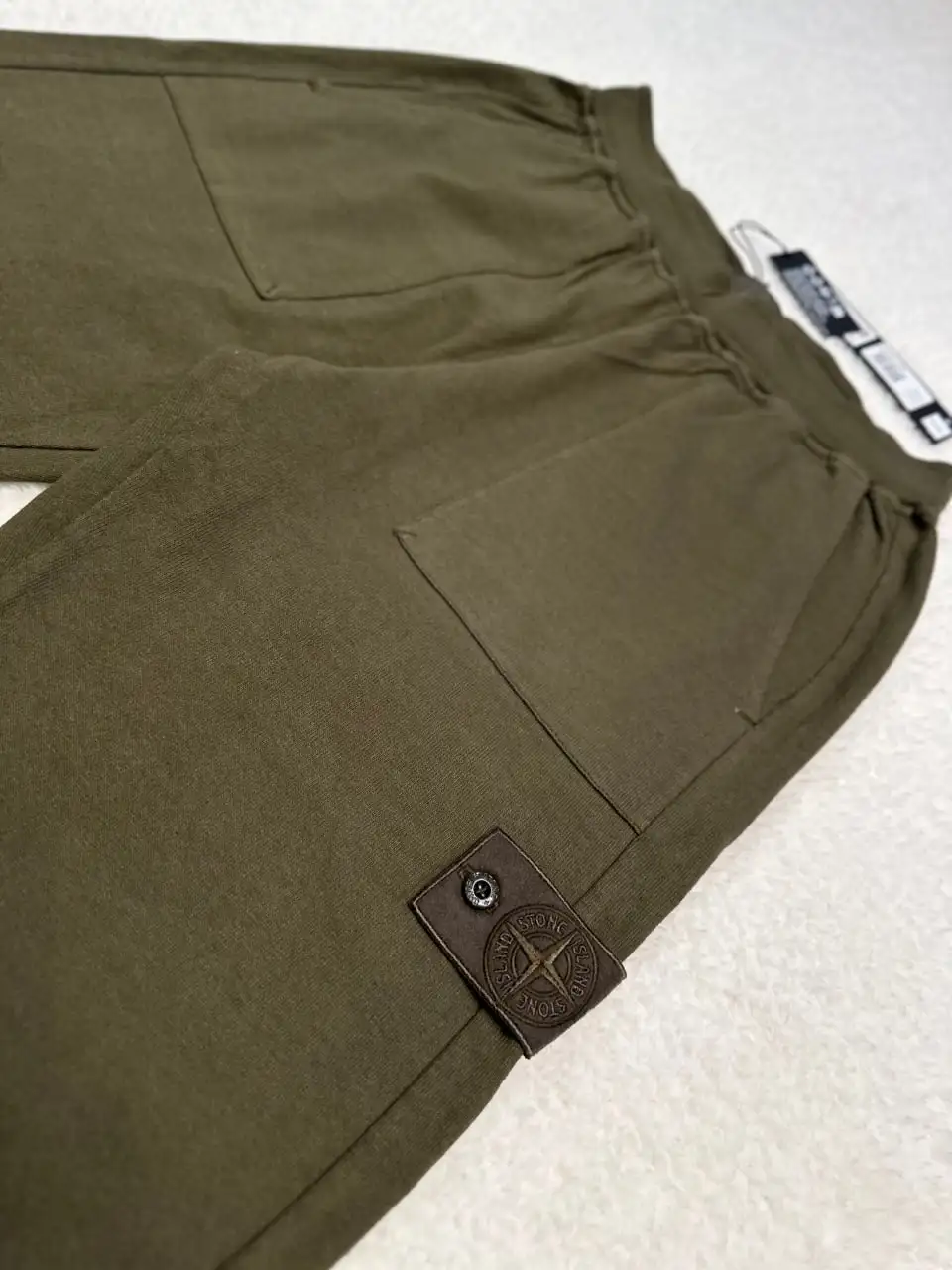 Брюки Stone Island Ghost Piece Garment Dyed Felpa Pantalone Sweat Trousers Olive - Одежда в Астрахань