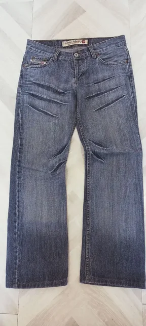 Джинсы Diesel оригинал размер 30 - частное объявление в Астрахань