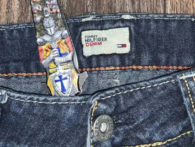 Широкие джинсы Tommy Hilfiger - Джинсы (Одежда) в Астрахань