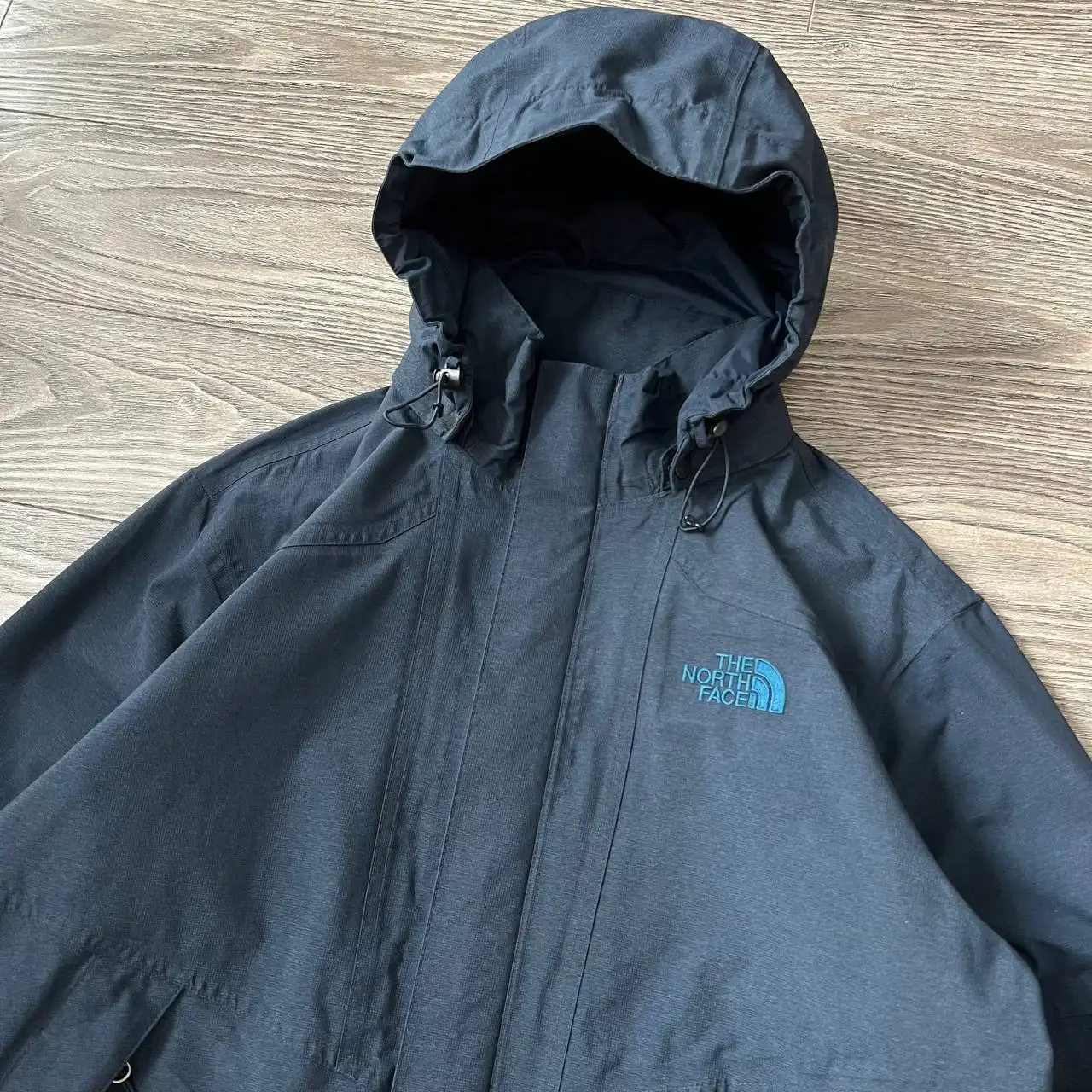 Ветровка The North Face Hyvent размер L - Верхняя одежда (Одежда) в Астрахань