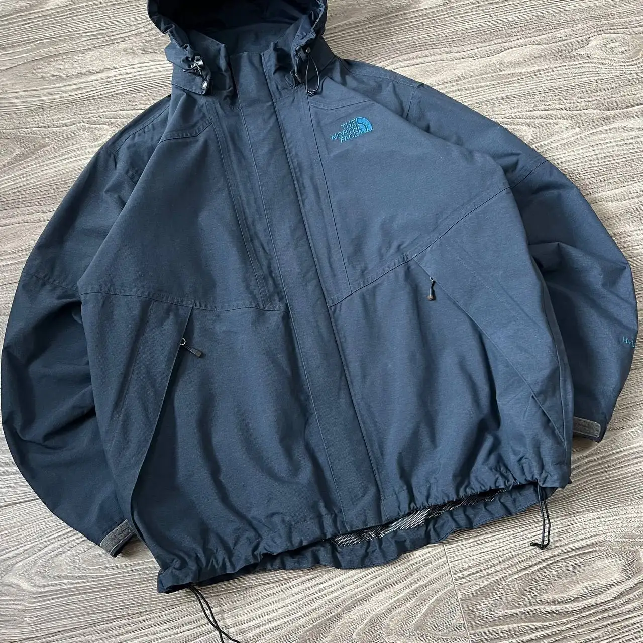 Ветровка The North Face Hyvent размер L - Верхняя одежда (Одежда) в Астрахань