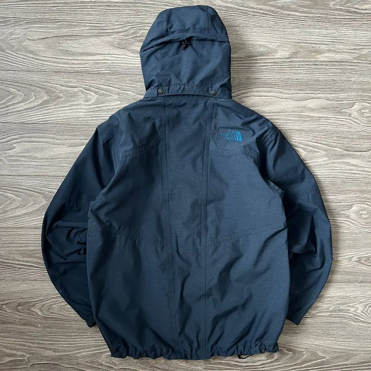 Ветровка The North Face Hyvent размер L - Верхняя одежда (Одежда) в Астрахань