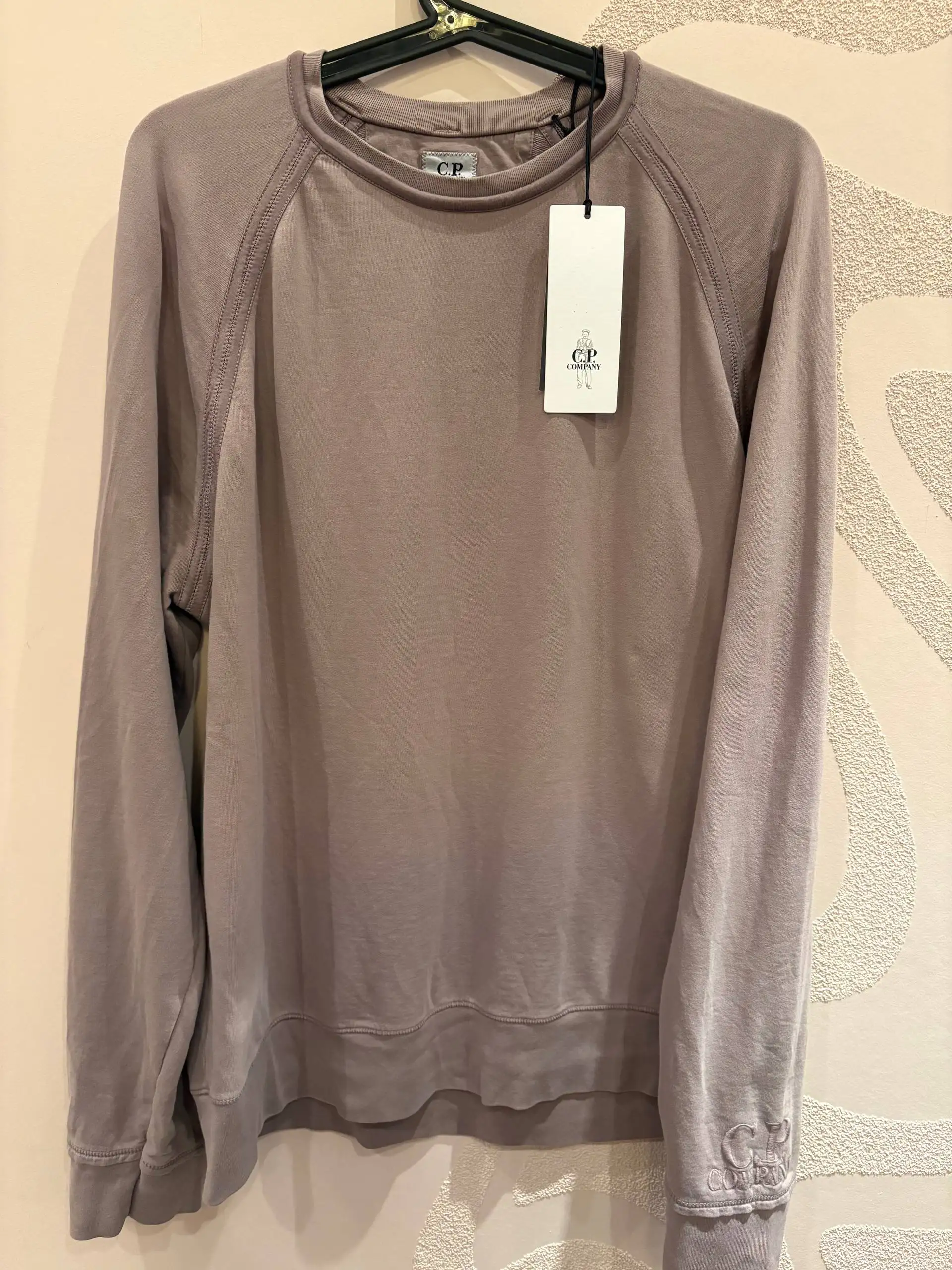 Продам C.P. Company Light Fleece Logo Crew Neck - Куртки и толстовки (Одежда) в Астрахань