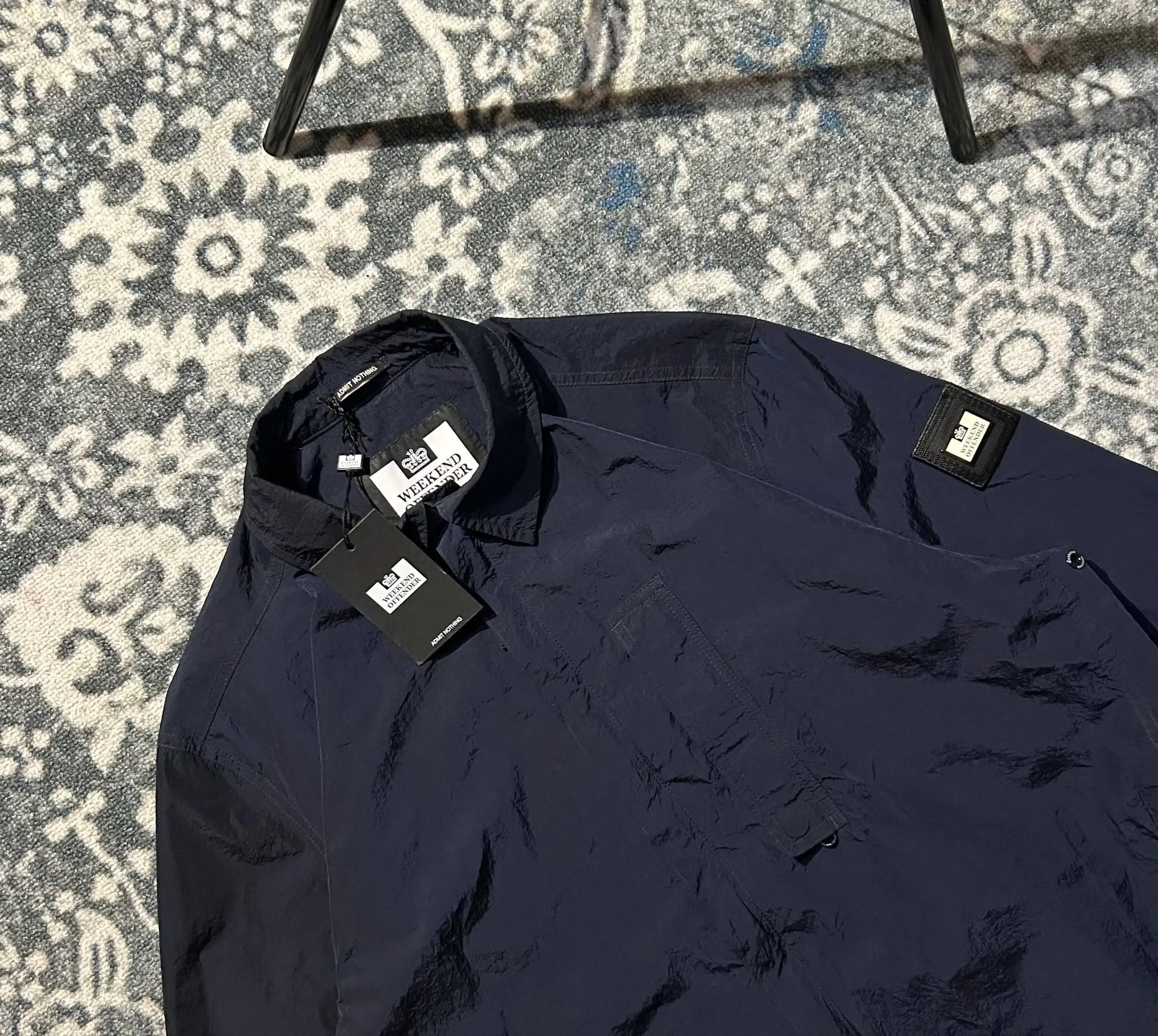 Новая нейлоновая ветровка Weekend Offender размер L - Верхняя одежда (Одежда) в Астрахань