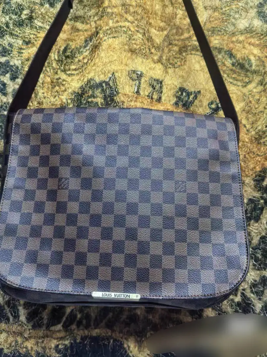 Сумка LV в отличном состоянии - Сумки (Барахолка) в Краснодар