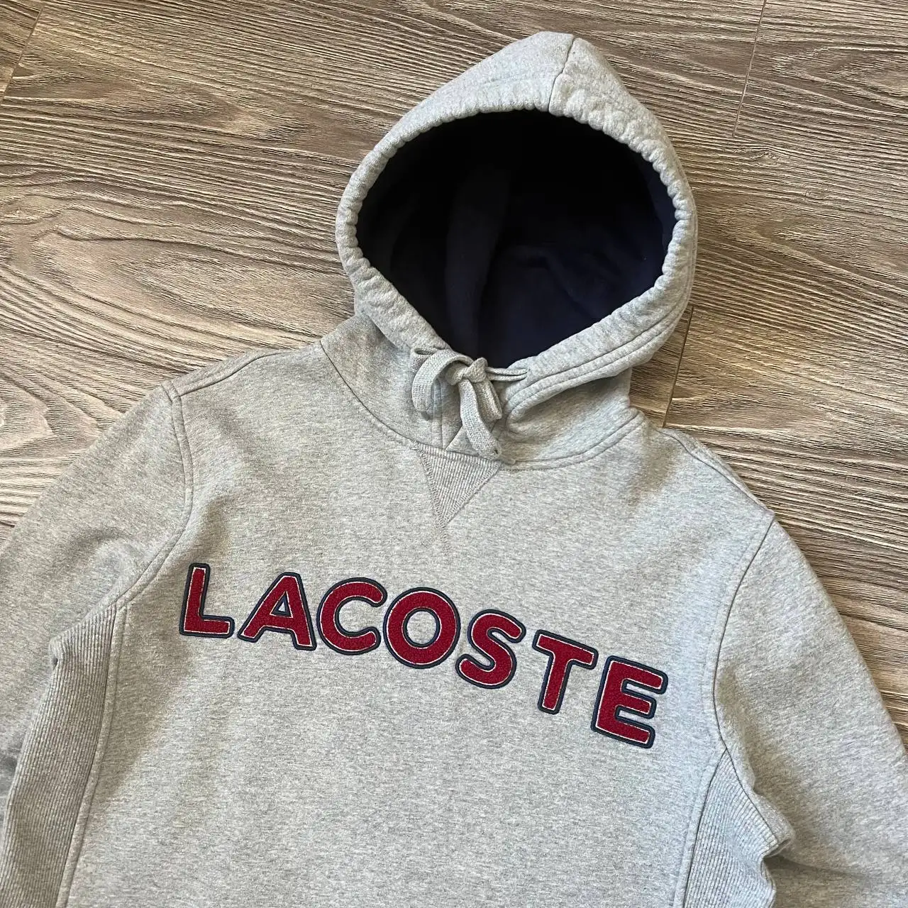 Худи Lacoste размер М - Верхняя одежда (Одежда) в Астрахань