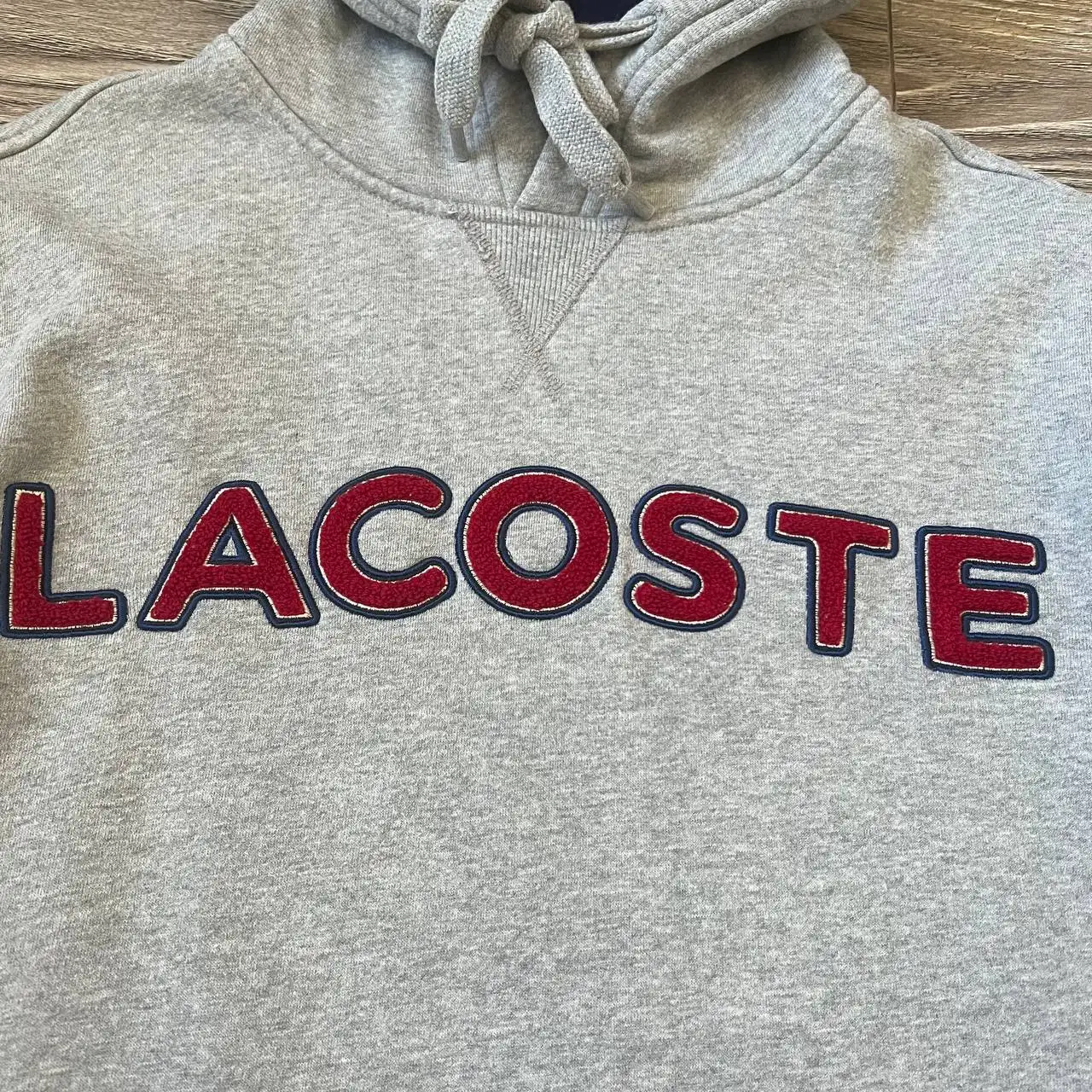 Худи Lacoste размер М - Верхняя одежда (Одежда) в Астрахань